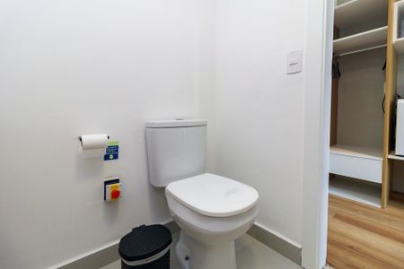 Studio à venda com 21m², 0 quarto e sem vaga Studio à venda com 21m², 0 quarto e sem vagaBanheiro