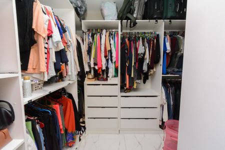 Apartamento à venda com 140m², 3 quartos e 1 vagaCloset da Suíte