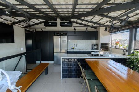 Apartamento à venda com 140m², 3 quartos e 1 vagaCobertura