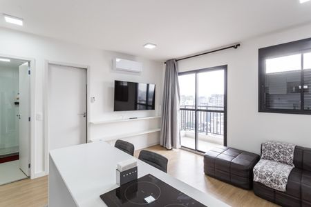 Sala/Cozinha de apartamento para alugar com 1 quarto, 40m² em Moema, São Paulo