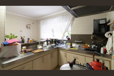 Casa à venda com 135m², 3 quartos e 3 vagas Casa à venda com 135m², 3 quartos e 3 vagasCozinha