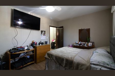 Casa à venda com 135m², 3 quartos e 3 vagas Casa à venda com 135m², 3 quartos e 3 vagasQuarto 1