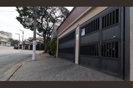 Casa à venda com 135m², 3 quartos e 3 vagas Casa à venda com 135m², 3 quartos e 3 vagasFachada e plaquinha