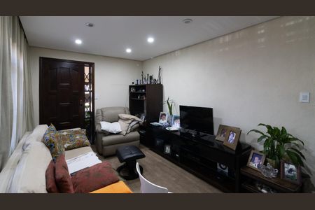 Casa à venda com 135m², 3 quartos e 3 vagas Casa à venda com 135m², 3 quartos e 3 vagasSala