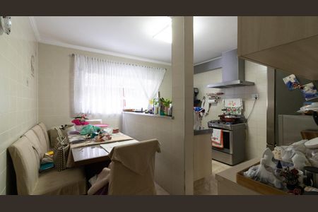 Casa à venda com 135m², 3 quartos e 3 vagas Casa à venda com 135m², 3 quartos e 3 vagasCozinha