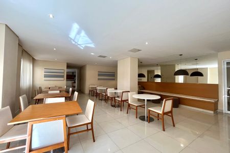 Apartamento à venda com 78m², 3 quartos e 2 vagas Apartamento à venda com 78m², 3 quartos e 2 vagasÁrea comum - Salão de festas