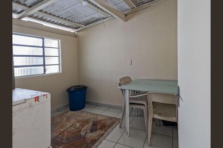 Casa à venda com 120m², 3 quartos e 1 vagaÁrea de Serviço