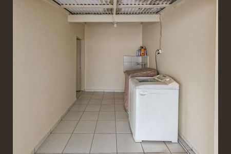 Casa à venda com 120m², 3 quartos e 1 vagaÁrea de Serviço