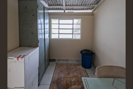 Casa à venda com 120m², 3 quartos e 1 vagaÁrea de Serviço