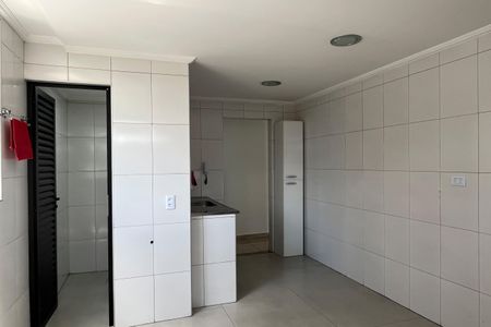 Apartamento para alugar com 101m², 3 quartos e 1 vaga Apartamento para alugar com 101m², 3 quartos e 1 vagaCozinha e Área de Serviço