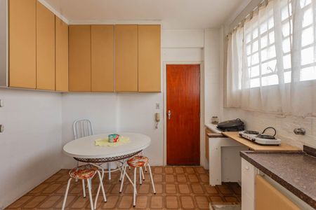 Apartamento à venda com 136m², 3 quartos e 2 vagasCozinha