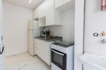 Cozinha de apartamento para alugar com 2 quartos, 44m² em Butantã, São Paulo