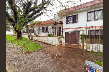 Casa à venda com 300m², 4 quartos e 1 vagaFachada