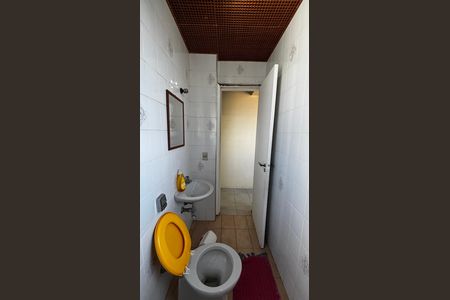 Apartamento à venda com 390m², 5 quartos e 10 vagas Apartamento à venda com 390m², 5 quartos e 10 vagasBanheiro