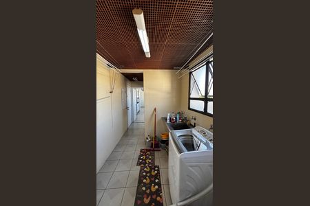 Apartamento à venda com 390m², 5 quartos e 10 vagas Apartamento à venda com 390m², 5 quartos e 10 vagasÁrea de Serviço