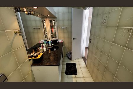 Apartamento à venda com 390m², 5 quartos e 10 vagas Apartamento à venda com 390m², 5 quartos e 10 vagasBanheiro da Suíte 2