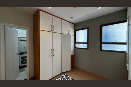 Apartamento à venda com 390m², 5 quartos e 10 vagas Apartamento à venda com 390m², 5 quartos e 10 vagasSuite 1 Closet