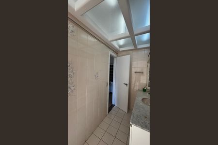 Apartamento à venda com 390m², 5 quartos e 10 vagas Apartamento à venda com 390m², 5 quartos e 10 vagasBanheiro da Suíte 3