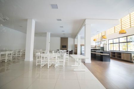 Apartamento à venda com 390m², 5 quartos e 10 vagas Apartamento à venda com 390m², 5 quartos e 10 vagasSalão de Festas