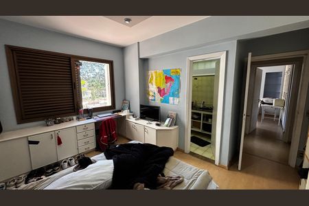 Apartamento à venda com 390m², 5 quartos e 10 vagas Apartamento à venda com 390m², 5 quartos e 10 vagasSuíte 2