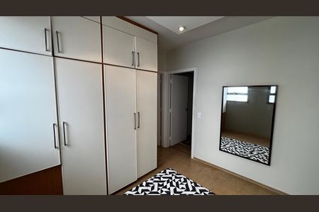 Apartamento à venda com 390m², 5 quartos e 10 vagas Apartamento à venda com 390m², 5 quartos e 10 vagasSuite 1 Closet