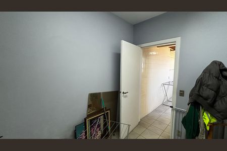Apartamento à venda com 390m², 5 quartos e 10 vagas Apartamento à venda com 390m², 5 quartos e 10 vagasQuarto de Apoio Area de Serviço