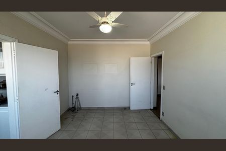 Apartamento à venda com 390m², 5 quartos e 10 vagas Apartamento à venda com 390m², 5 quartos e 10 vagasSala de Jantar