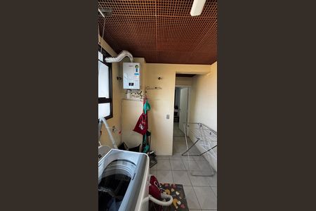 Apartamento à venda com 390m², 5 quartos e 10 vagas Apartamento à venda com 390m², 5 quartos e 10 vagasÁrea de Serviço