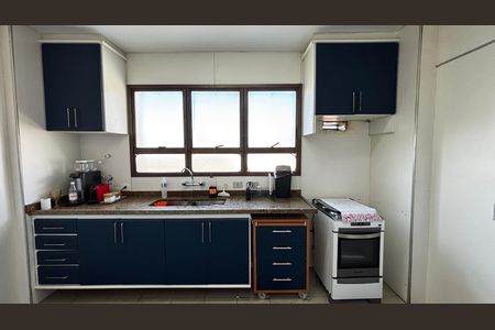 Apartamento à venda com 390m², 5 quartos e 10 vagas Apartamento à venda com 390m², 5 quartos e 10 vagasCozinha