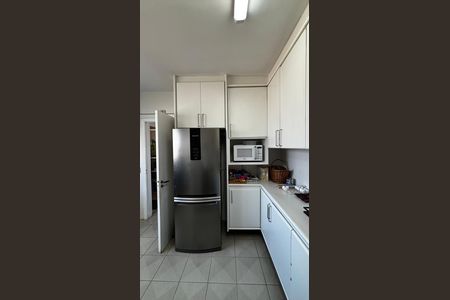 Apartamento à venda com 390m², 5 quartos e 10 vagas Apartamento à venda com 390m², 5 quartos e 10 vagasCozinha