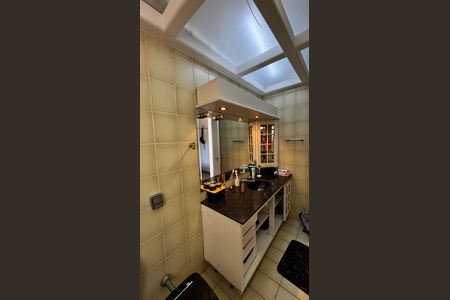 Apartamento à venda com 390m², 5 quartos e 10 vagas Apartamento à venda com 390m², 5 quartos e 10 vagasBanheiro da Suíte 2