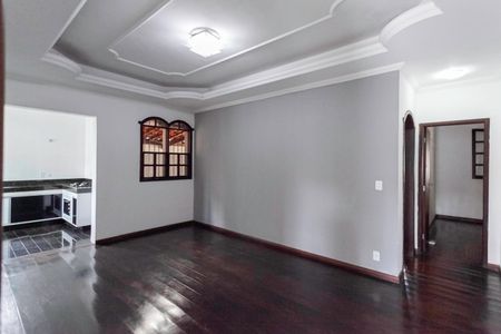 Casa à venda com 420m², 3 quartos e 6 vagasCopa