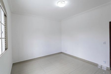 Casa à venda com 420m², 3 quartos e 6 vagasQuarto 