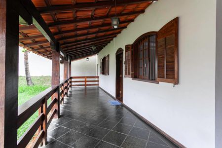 Casa à venda com 420m², 3 quartos e 6 vagasVaranda