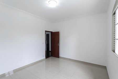 Casa à venda com 420m², 3 quartos e 6 vagasQuarto 