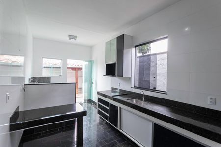 Casa à venda com 420m², 3 quartos e 6 vagasCozinha