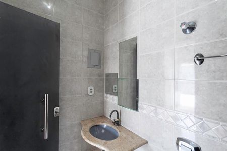 Casa à venda com 420m², 3 quartos e 6 vagasBanheiro da suíte 1