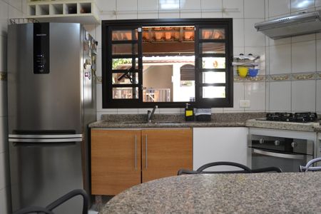 Casa à venda com 292m², 5 quartos e 4 vagasCozinha