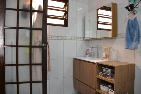 Casa à venda com 292m², 5 quartos e 4 vagasBanheiro da Suíte