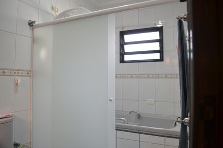 Casa à venda com 292m², 5 quartos e 4 vagasBanheiro da Suíte