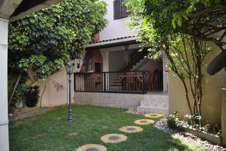 Casa à venda com 292m², 5 quartos e 4 vagasÁrea Externa