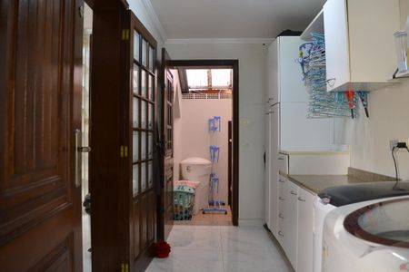 Casa à venda com 292m², 5 quartos e 4 vagasÁrea de Serviço