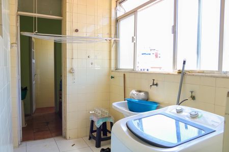 Apartamento à venda com 75m², 2 quartos e 1 vagaÁrea de Serviço