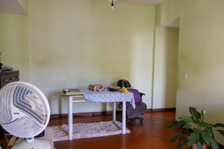 Apartamento à venda com 75m², 2 quartos e 1 vagaSala