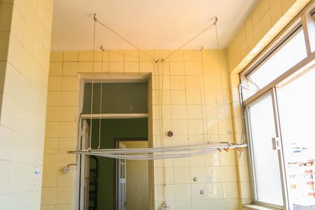 Apartamento à venda com 75m², 2 quartos e 1 vagaÁrea de Serviço