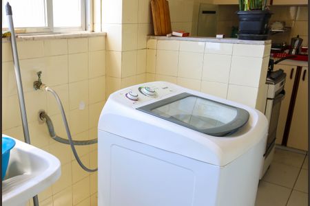 Apartamento à venda com 75m², 2 quartos e 1 vagaÁrea de Serviço