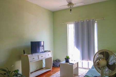 Apartamento à venda com 75m², 2 quartos e 1 vagaSala