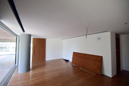 Apartamento à venda com 169m², 1 quarto e 2 vagas Apartamento à venda com 169m², 1 quarto e 2 vagasSala/Cozinha