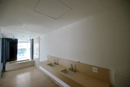 Apartamento à venda com 169m², 1 quarto e 2 vagas Apartamento à venda com 169m², 1 quarto e 2 vagasBanheiro da Suíte