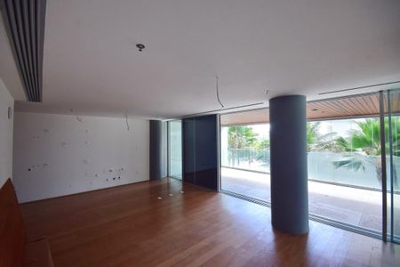 Apartamento à venda com 169m², 1 quarto e 2 vagas Apartamento à venda com 169m², 1 quarto e 2 vagasSala/Cozinha